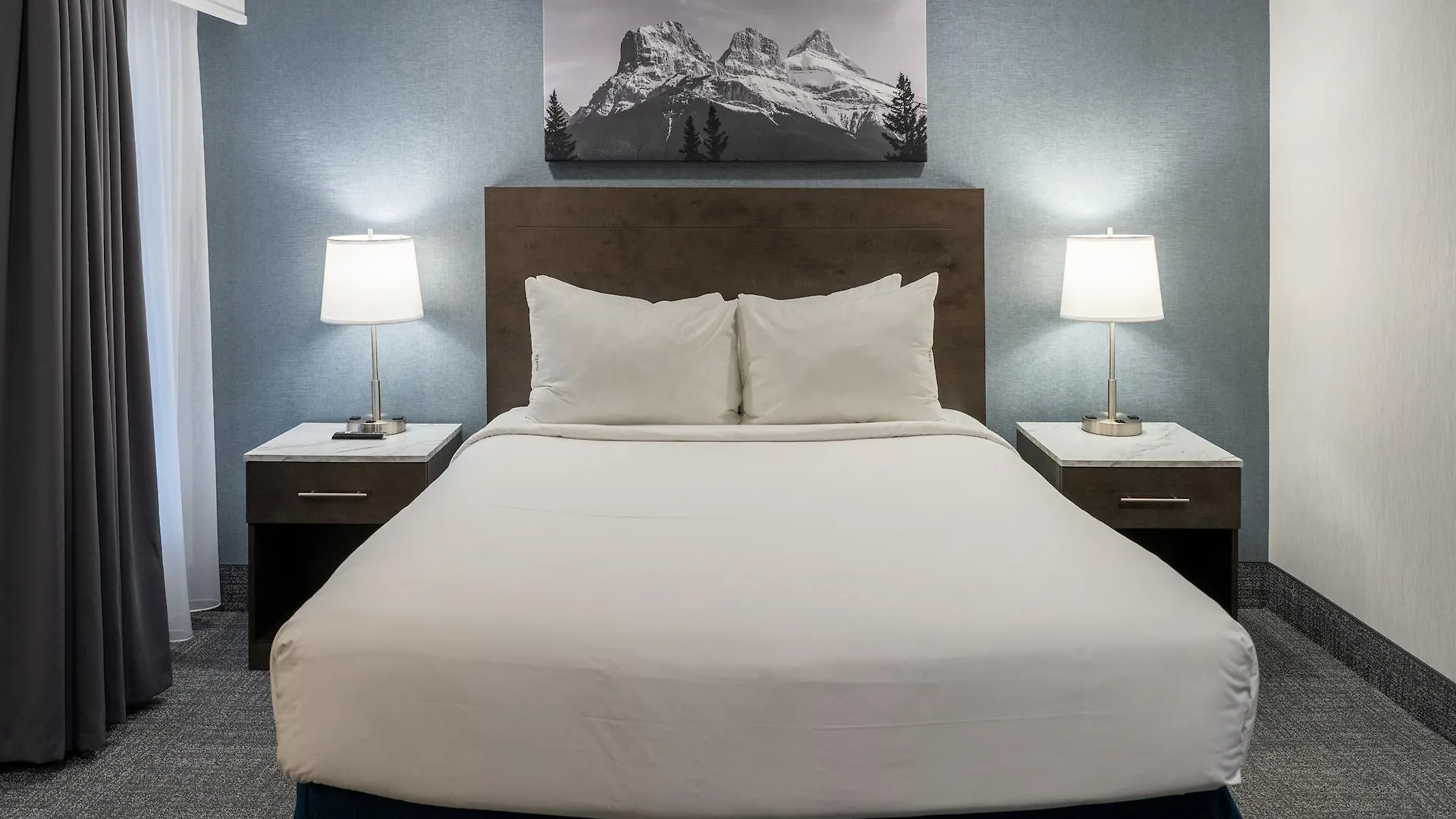 Red Carpet Inn Banff Hotel