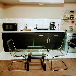 https://adorable-one-bedroom-secondary-suite.calgaryhotelsearch.com