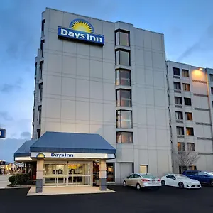 Days By Wyndham Near The Falls Niagara Falls