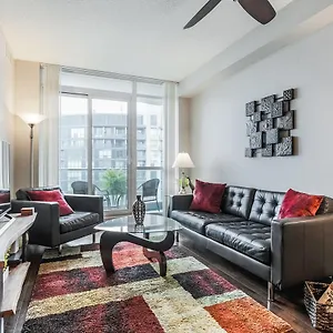 https://gorgeous-downtown-oasis-with-lake-views-parking.hotelstorontoontario.org